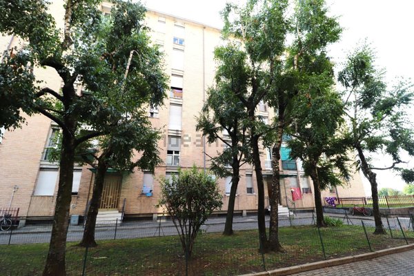 appartamento in vendita a Solaro in zona Villaggio Brollo
