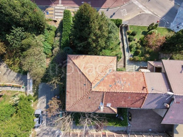 casa indipendente in vendita a Solaro