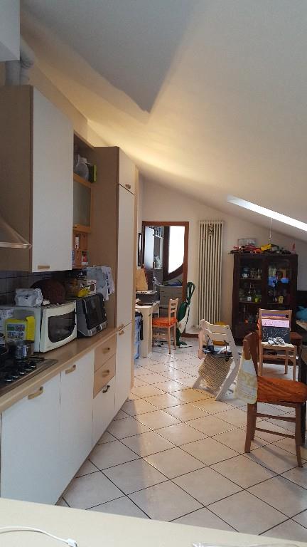 appartamento in vendita a Trezzano Rosa
