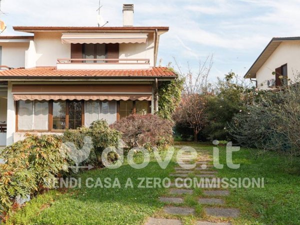 casa indipendente in vendita a Trezzano Rosa