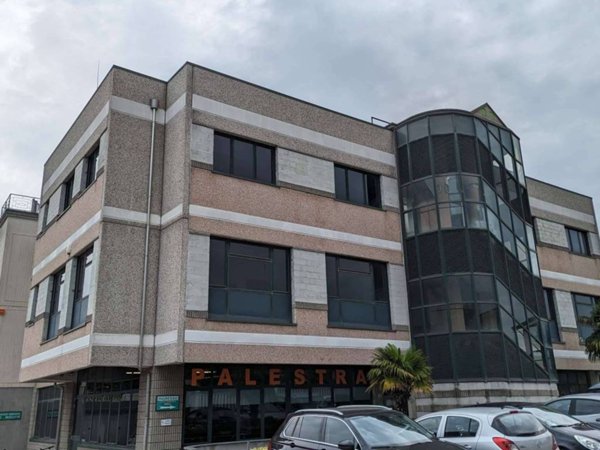 ufficio in vendita a Trezzano Rosa