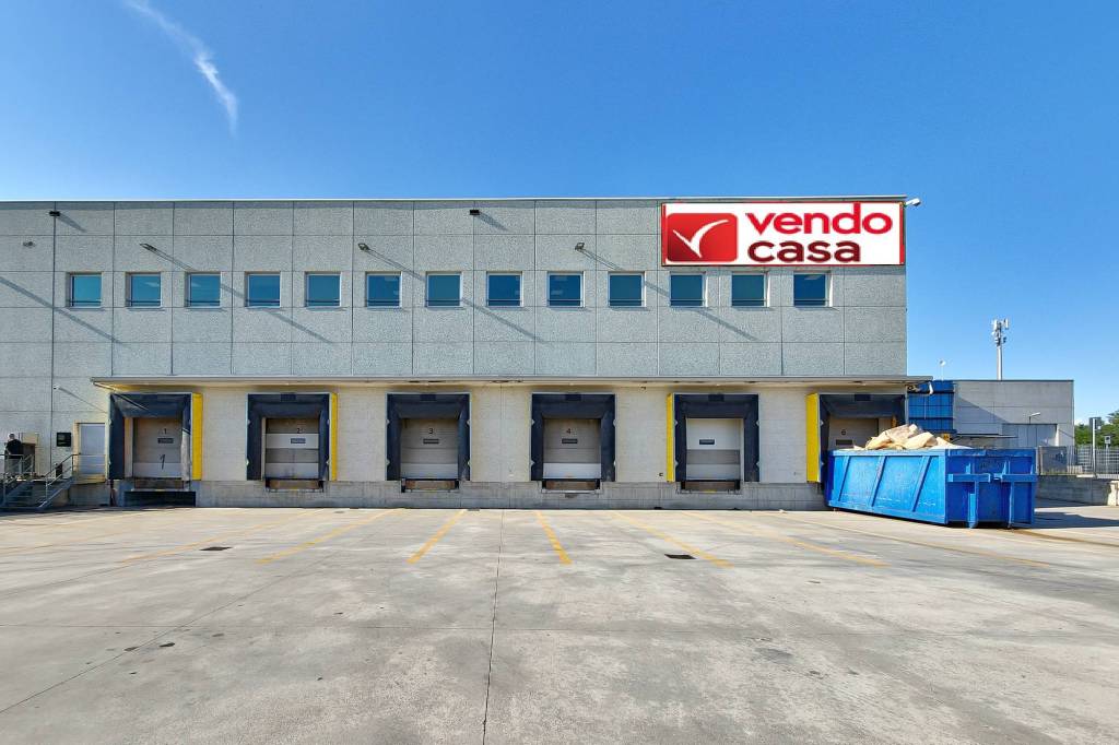 capannone in vendita a Trezzano Rosa