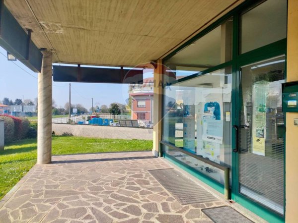 ufficio in vendita a Trezzano Rosa