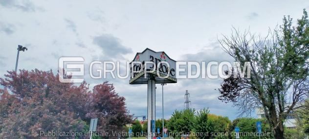 negozio in vendita a Trezzano Rosa