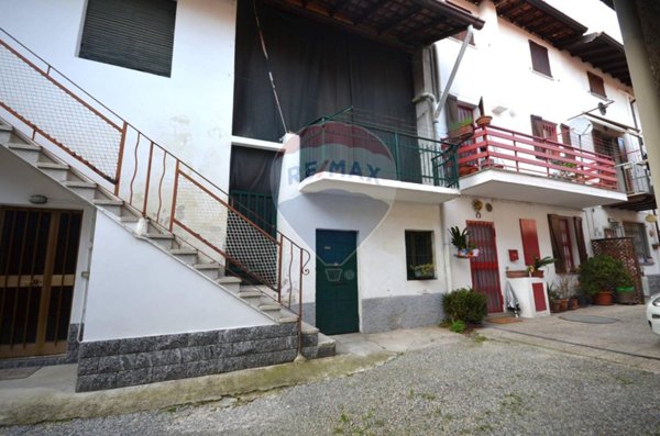 casa indipendente in vendita a Trezzano Rosa