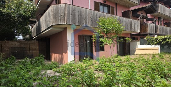 appartamento in vendita a Trezzano Rosa