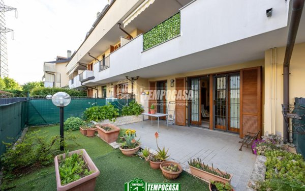 appartamento in vendita a Trezzano Rosa