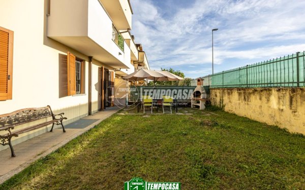appartamento in vendita a Trezzano Rosa