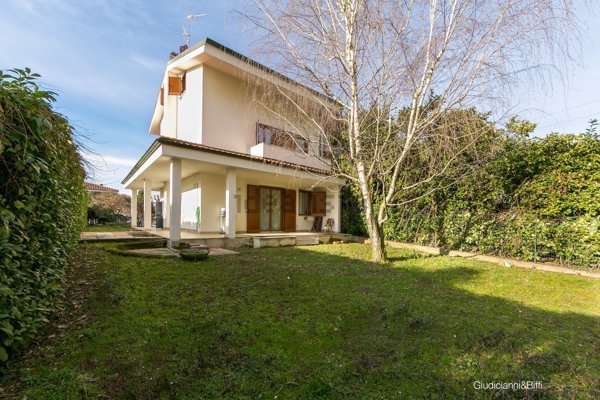 appartamento in vendita a Trezzano Rosa
