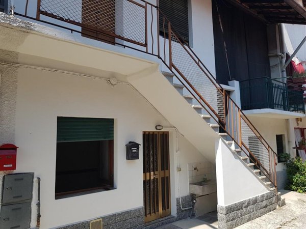 casa indipendente in vendita a Trezzano Rosa