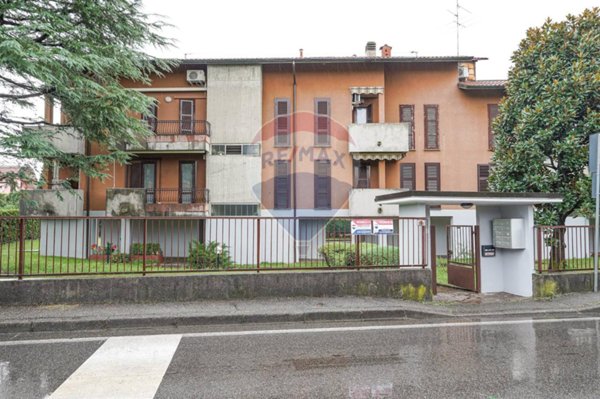 appartamento in vendita a Trezzano Rosa