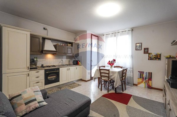 appartamento in vendita a Trezzano Rosa