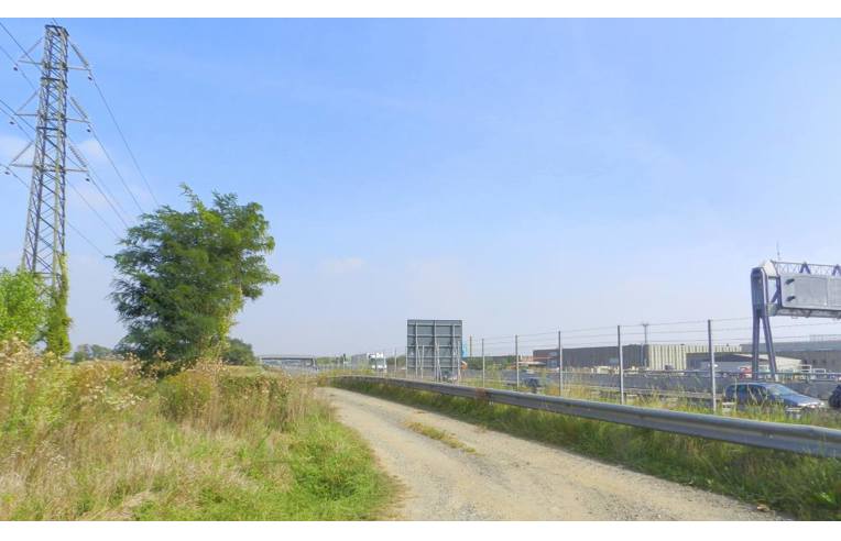 terreno agricolo in vendita a Trezzano Rosa