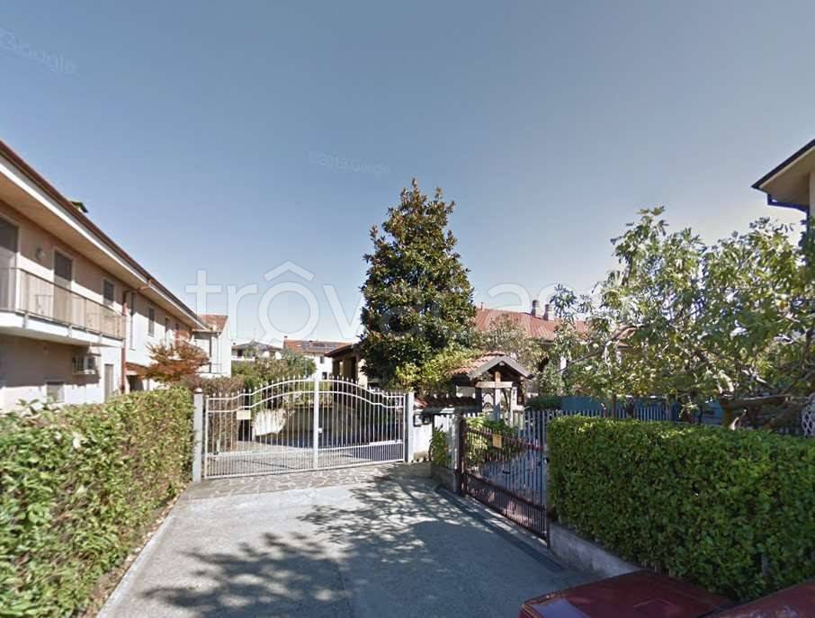 appartamento in vendita a Trezzano Rosa