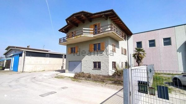 terreno edificabile in vendita a Trezzano Rosa