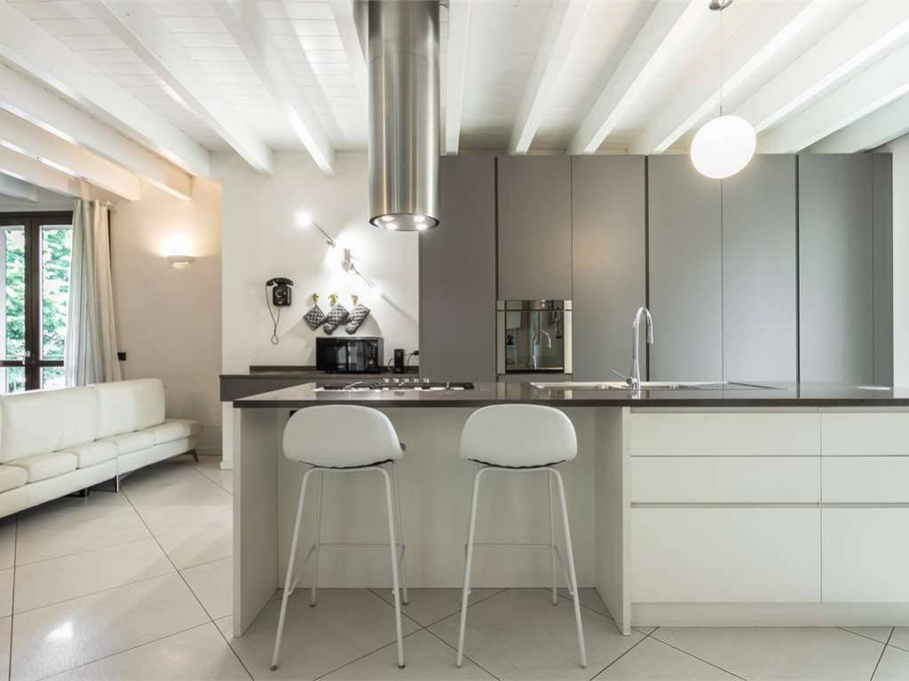 appartamento in vendita a Trezzano Rosa