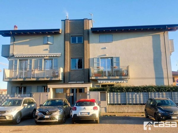 appartamento in vendita a Trezzano Rosa