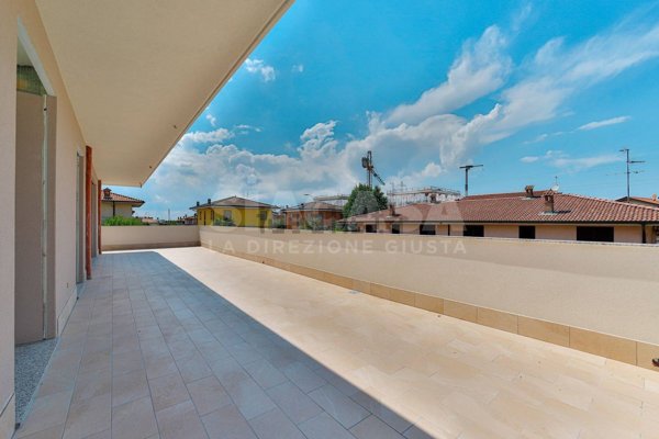 appartamento in vendita a Trezzano Rosa