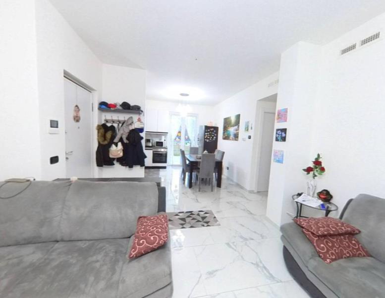 casa indipendente in vendita a Trezzano Rosa