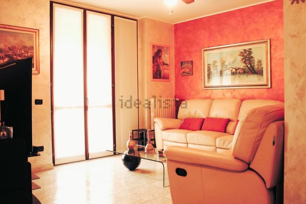 casa indipendente in vendita a Trezzano Rosa