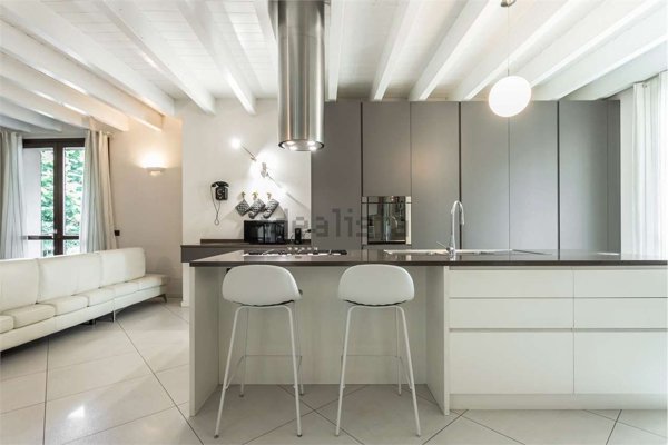 appartamento in vendita a Trezzano Rosa