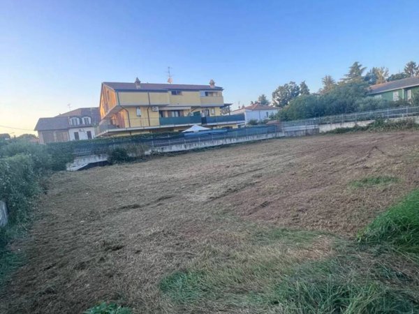 casa indipendente in vendita a Trezzano Rosa