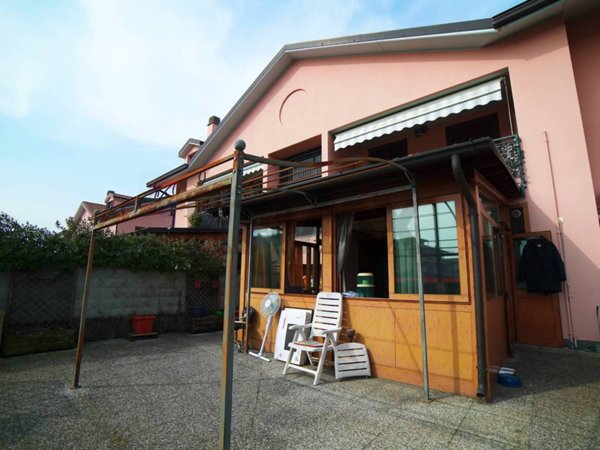 appartamento in vendita a Trezzano Rosa