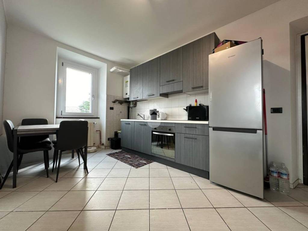 appartamento in vendita a Trezzano Rosa