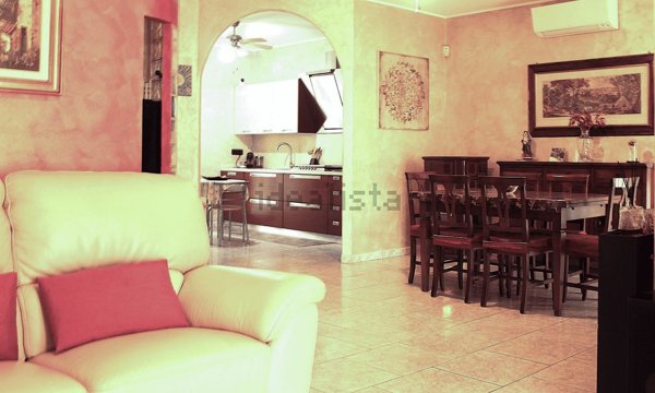 casa indipendente in vendita a Trezzano Rosa