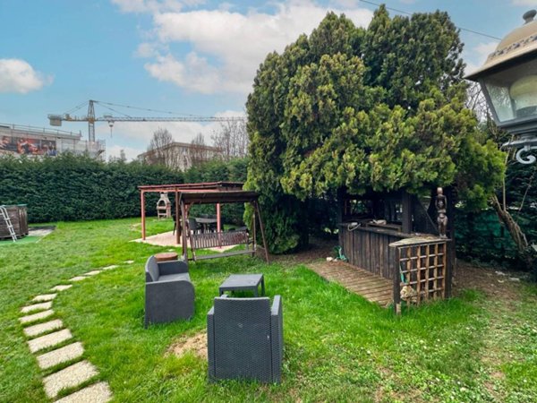 appartamento in vendita a Trezzano Rosa