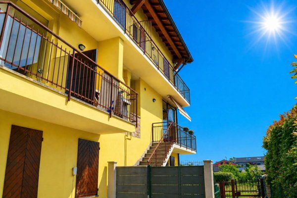 casa semindipendente in vendita a Trezzano Rosa