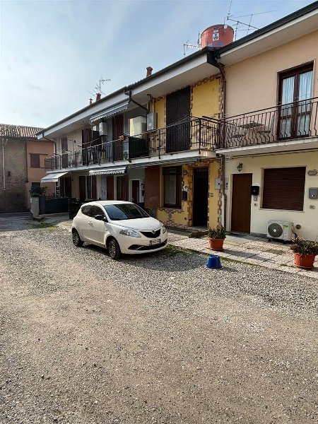 appartamento in vendita a Trezzano Rosa
