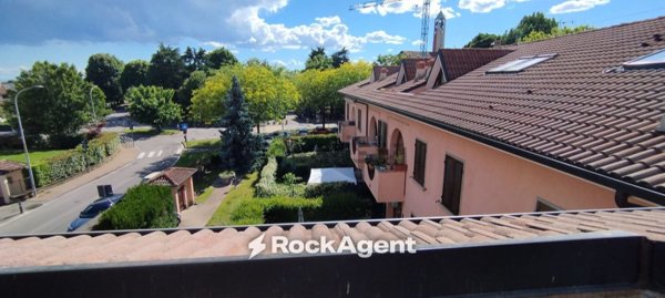 appartamento in vendita a Trezzano Rosa