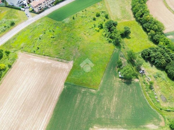 terreno edificabile in vendita a Trezzano Rosa