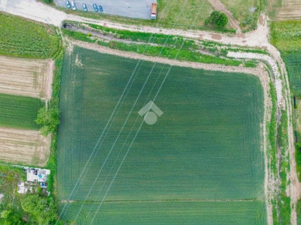 terreno agricolo in vendita a Trezzano Rosa