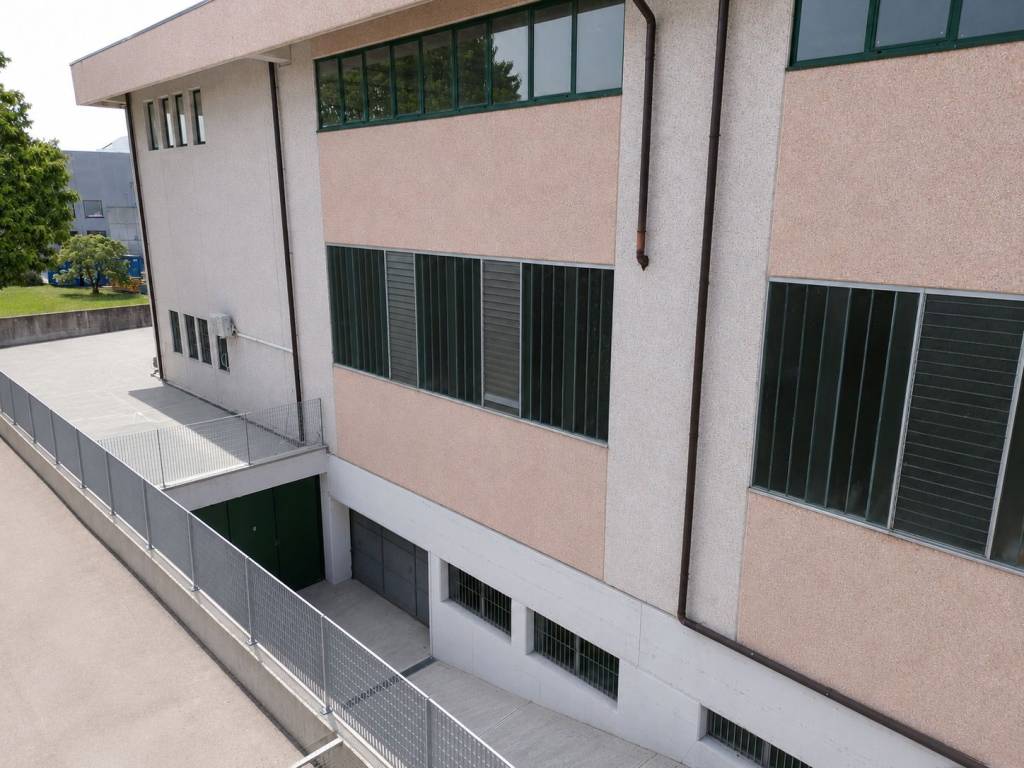 appartamento in vendita a Trezzano Rosa