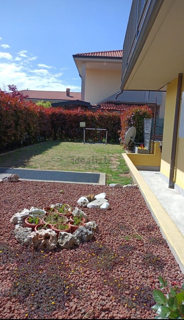 appartamento in vendita a Trezzano Rosa