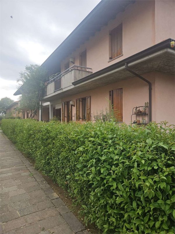 appartamento in vendita a Trezzano Rosa