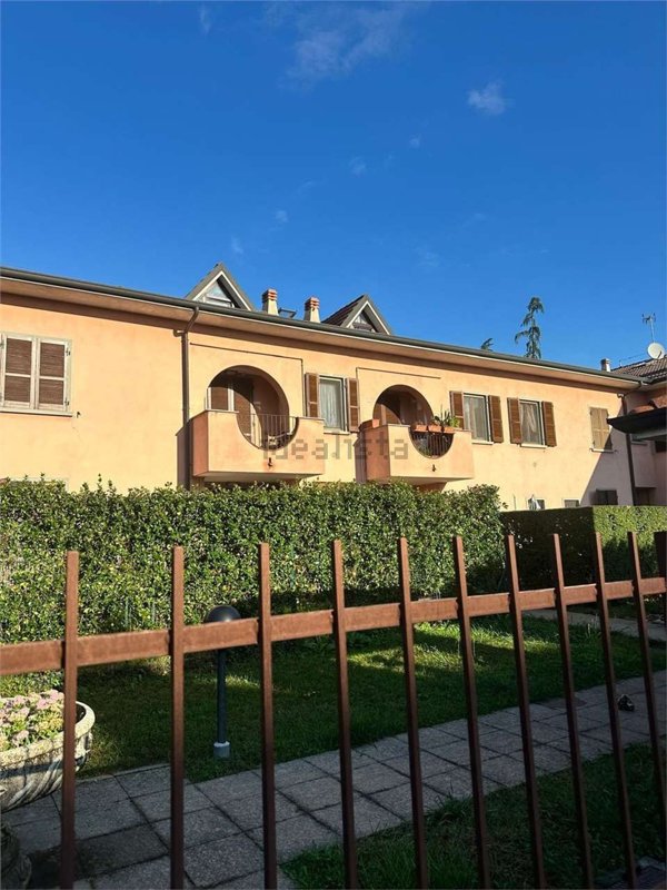 appartamento in vendita a Trezzano Rosa