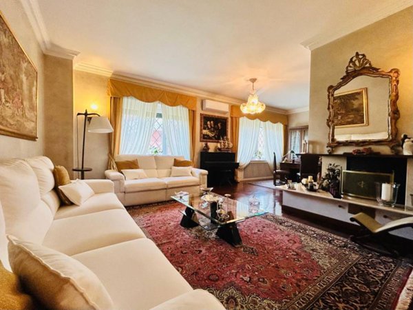 casa indipendente in vendita a Trezzano sul Naviglio