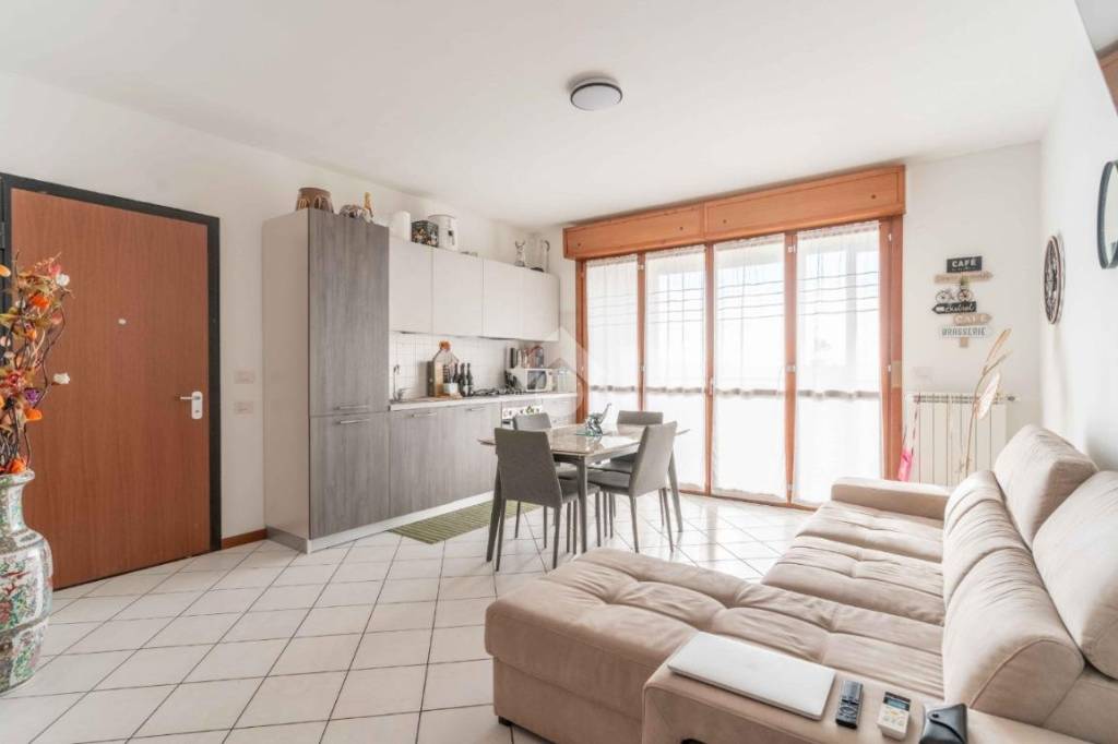appartamento in vendita a Trezzano sul Naviglio