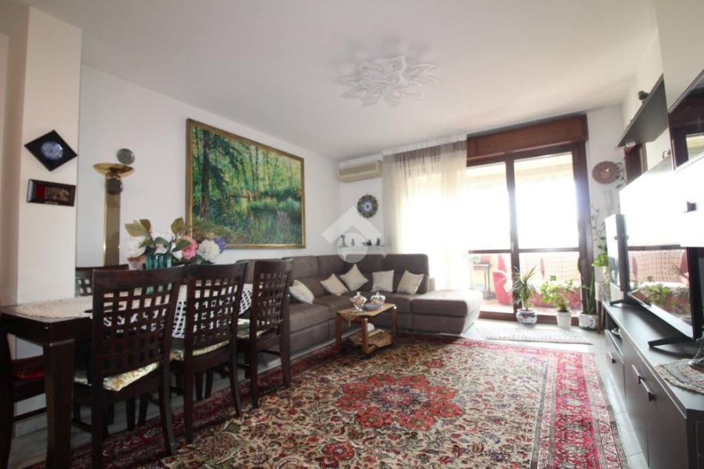 appartamento in vendita a Trezzano sul Naviglio