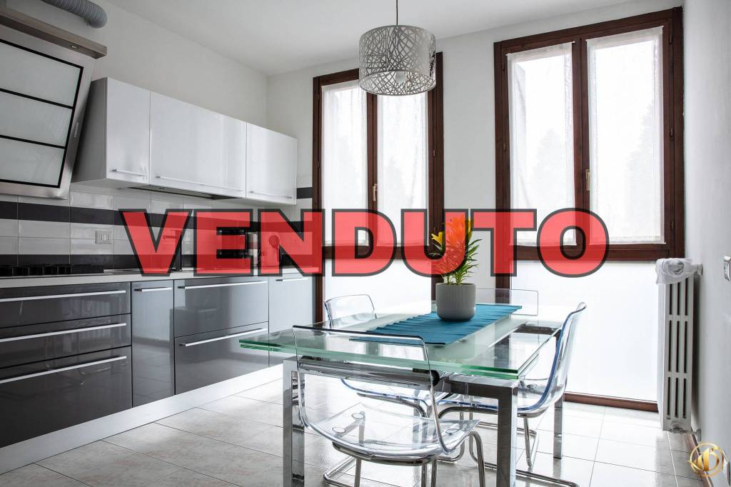 appartamento in vendita a Trezzano sul Naviglio