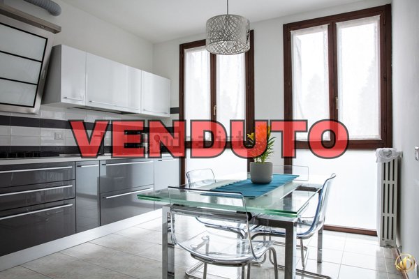 appartamento in vendita a Trezzano sul Naviglio