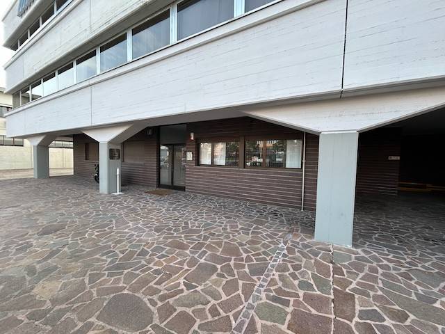 ufficio in vendita a Trezzano sul Naviglio