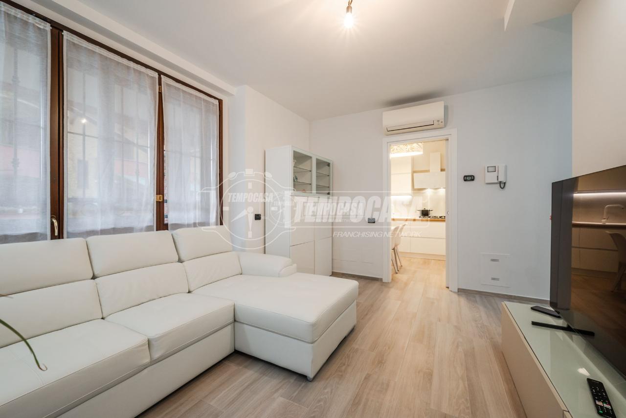 casa indipendente in vendita a Trezzano sul Naviglio