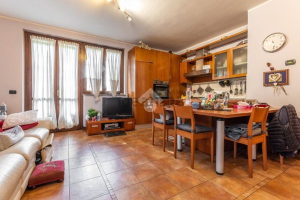 appartamento in vendita a Trezzano sul Naviglio