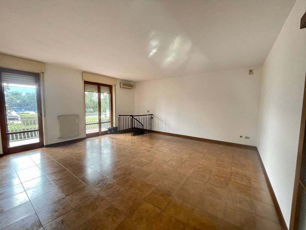 appartamento in vendita a Trezzano sul Naviglio