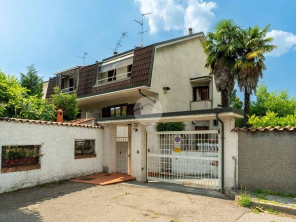 casa indipendente in vendita a Trezzano sul Naviglio