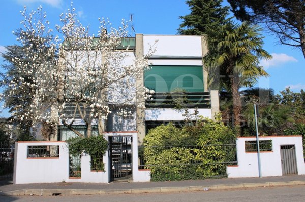 casa indipendente in vendita a Trezzano sul Naviglio